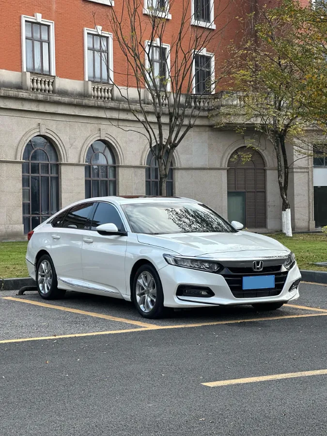 2018 Honda Accord 1.5T 194HP L4 CVT,autocango,china used car exporter,china ev exporter,chinese used car exporter,chinese used ev exporter