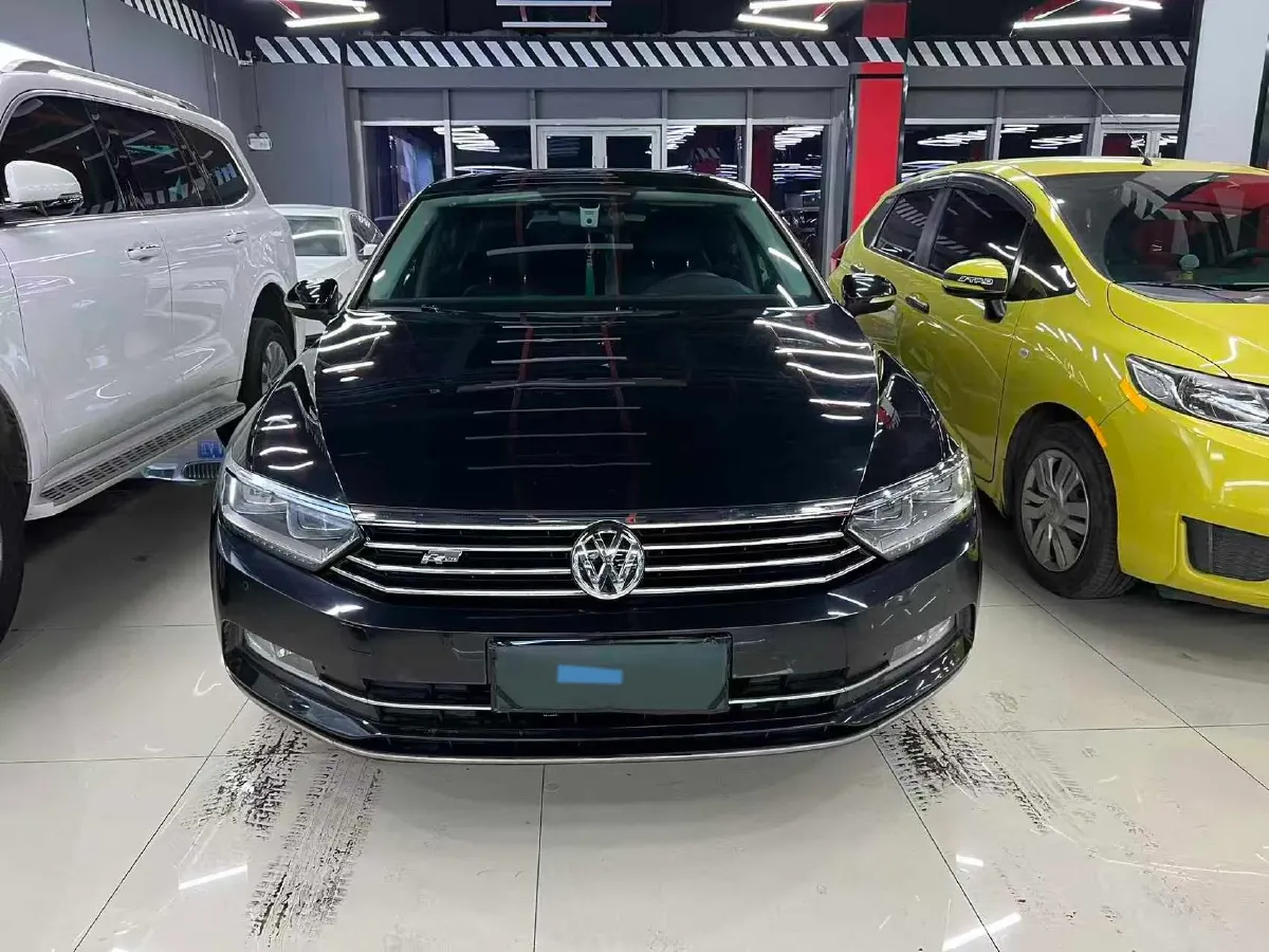 2018 Volkswagen Magotan 1.8T 180HP L4 7DCT,autocango,china used car exporter,china ev exporter,chinese used car exporter,chinese used ev exporter