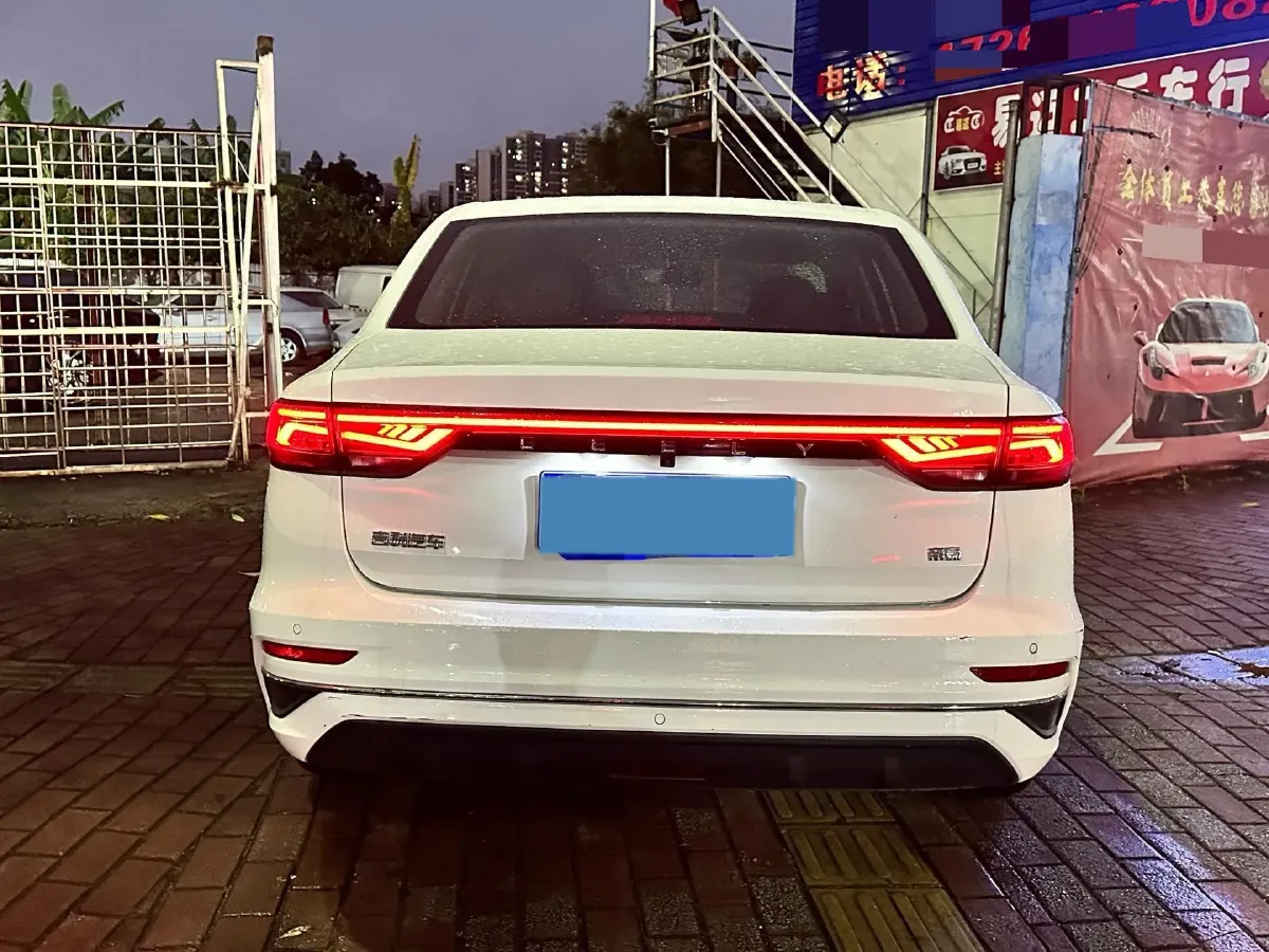 2022 Geely Emgrand 1.5L 114HP L4 CVT,autocango,china used car exporter,china ev exporter,chinese used car exporter,chinese used ev exporter