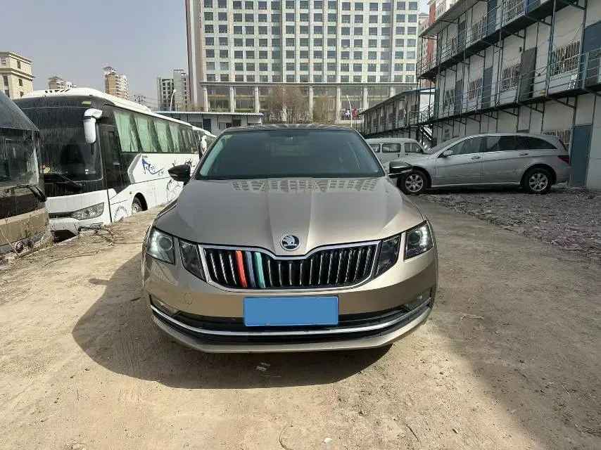 2019 Skoda Octavia 1.2T 116HP L4 7DCT,autocango,china used car exporter,china ev exporter,chinese used car exporter,chinese used ev exporter