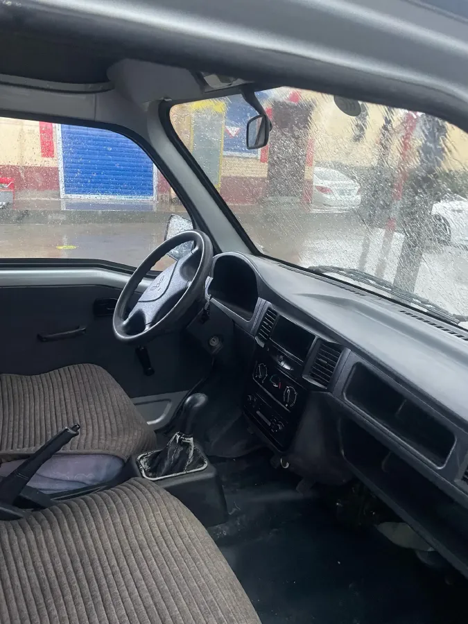 2015 WuLing ZhiGuang 1.2L 82HP L4 5MT,autocango,china used car exporter,china ev exporter,chinese used car exporter,chinese used ev exporter