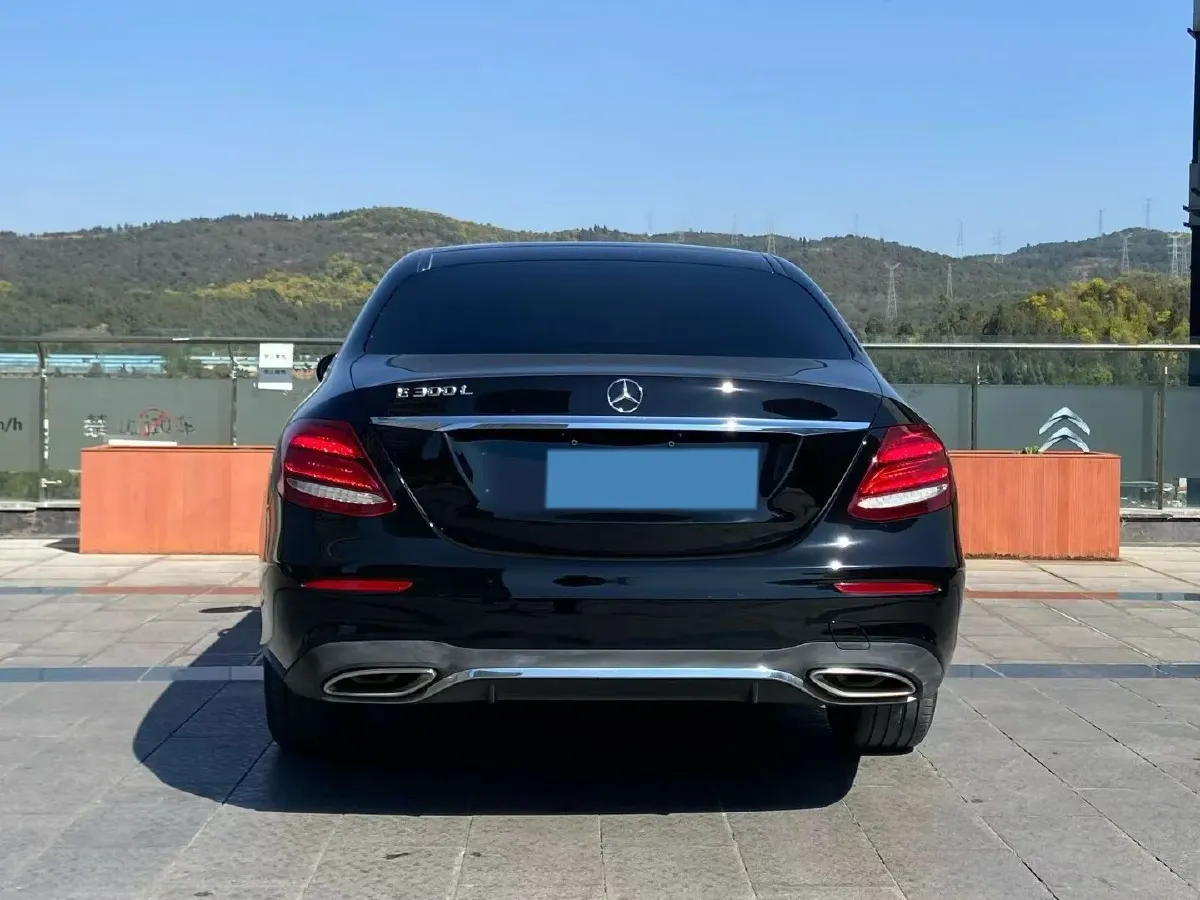 2020 Mercedes-Benz E Class 2.0T 258HP L4 9AT,autocango,china used car exporter,china ev exporter,chinese used car exporter,chinese used ev exporter
