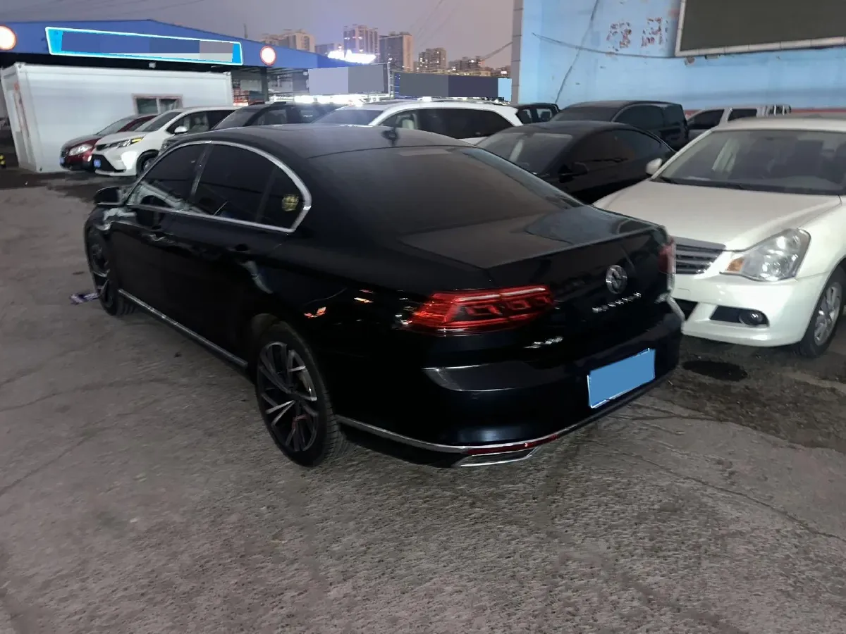 2021 Volkswagen Magotan 2.0T 186HP L4 7DCT,autocango,china used car exporter,china ev exporter,chinese used car exporter,chinese used ev exporter