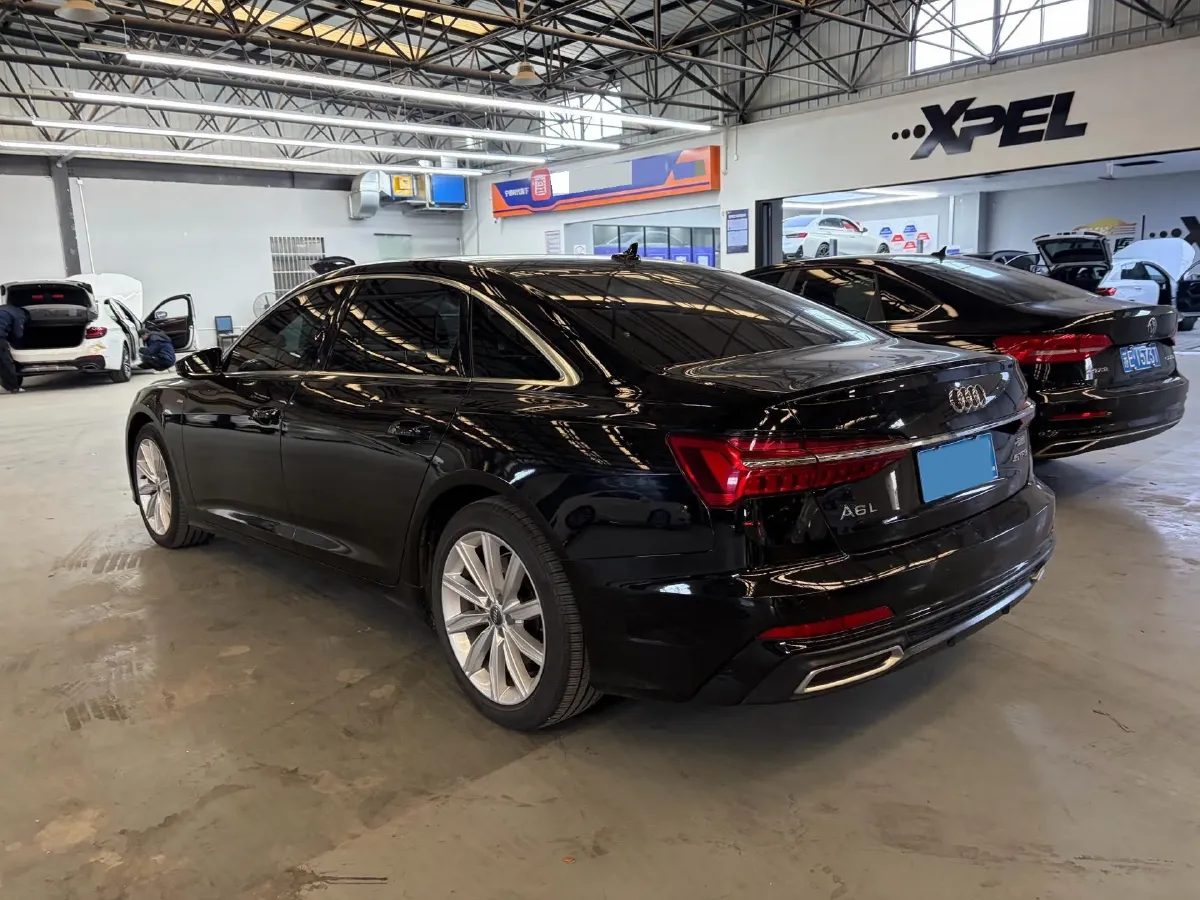 2023 Audi A6L 2.0T 245HP L4 7DCT,autocango,china used car exporter,china ev exporter,chinese used car exporter,chinese used ev exporter