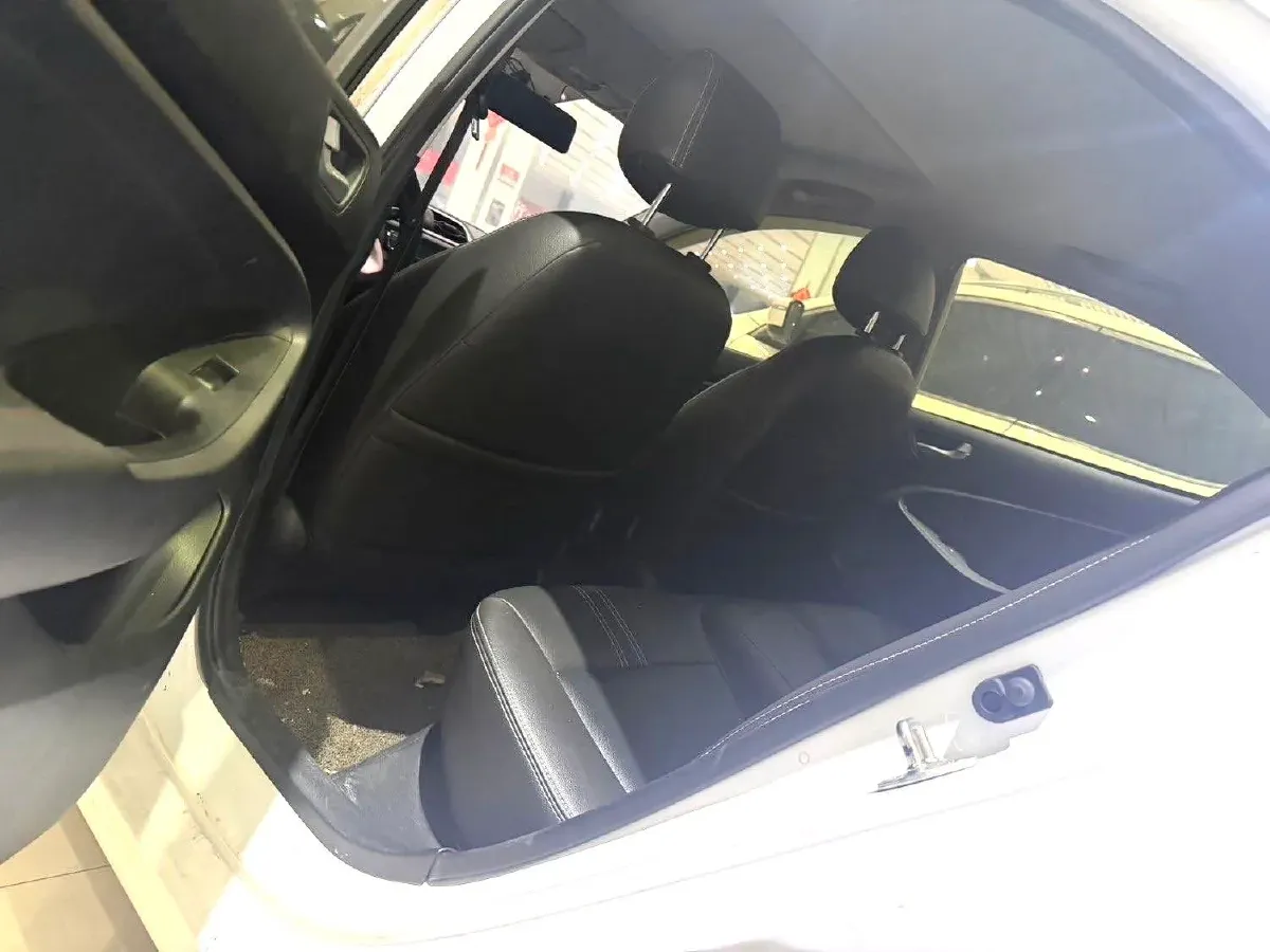 2017 Hyundai Reina 1.4L 95HP L4 4AT,autocango,china used car exporter,china ev exporter,chinese used car exporter,chinese used ev exporter