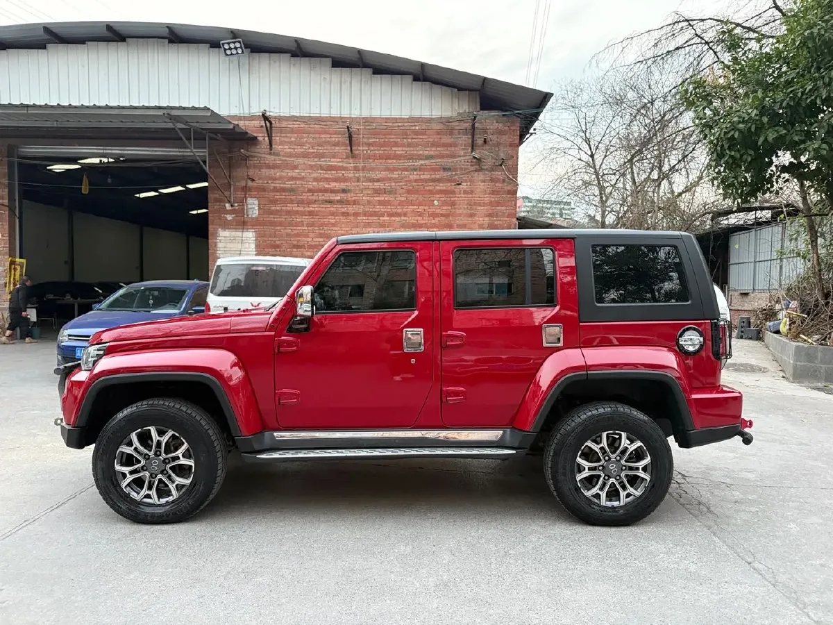 2019 Beijing BJ40 2.3T 231HP L4 6AT,autocango,china used car exporter,china ev exporter,chinese used car exporter,chinese used ev exporter