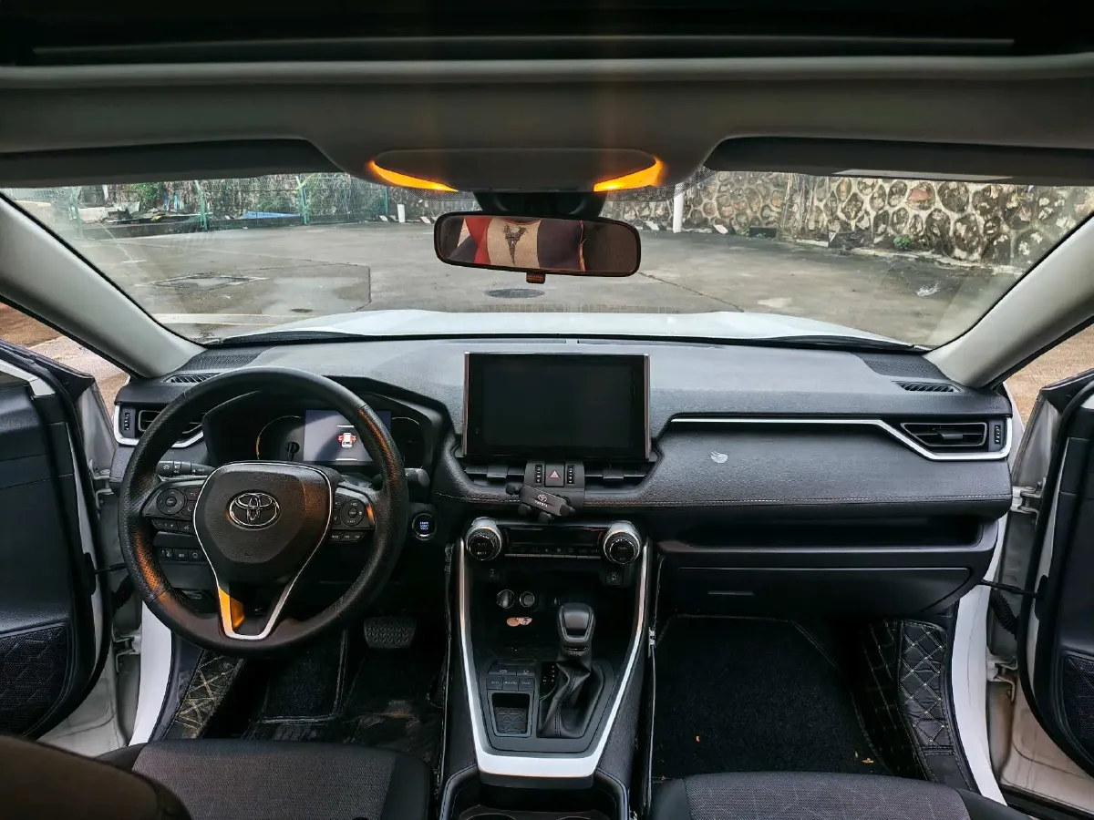 2022 Toyota RAV4 2.0L 171HP L4 CVT,autocango,china used car exporter,china ev exporter,chinese used car exporter,chinese used ev exporter