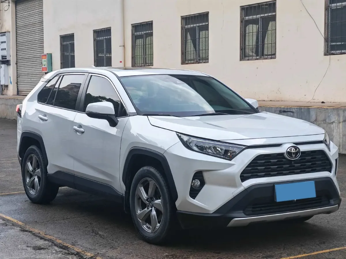 2022 Toyota RAV4 2.0L 171HP L4 CVT,autocango,china used car exporter,china ev exporter,chinese used car exporter,chinese used ev exporter