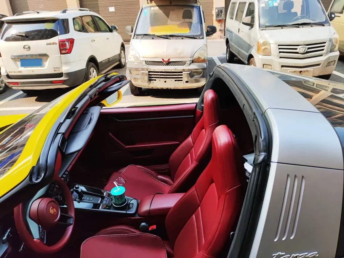 2022 Porsche 911 3.0T 385HP H6 8DCT,autocango,china used car exporter,china ev exporter,chinese used car exporter,chinese used ev exporter