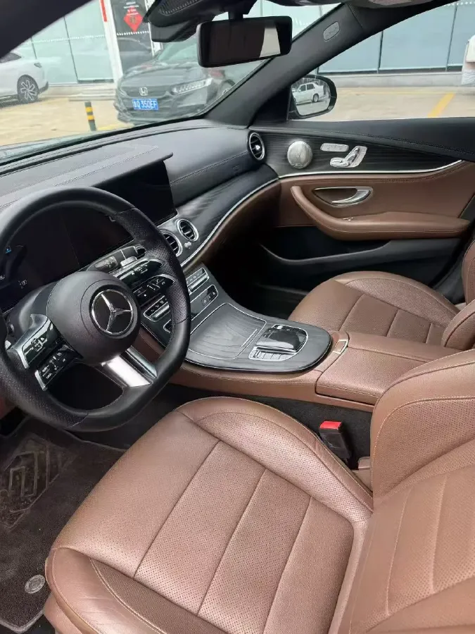 2021 Mercedes-Benz E Class 2.0T 258HP L4 9AT,autocango,china used car exporter,china ev exporter,chinese used car exporter,chinese used ev exporter