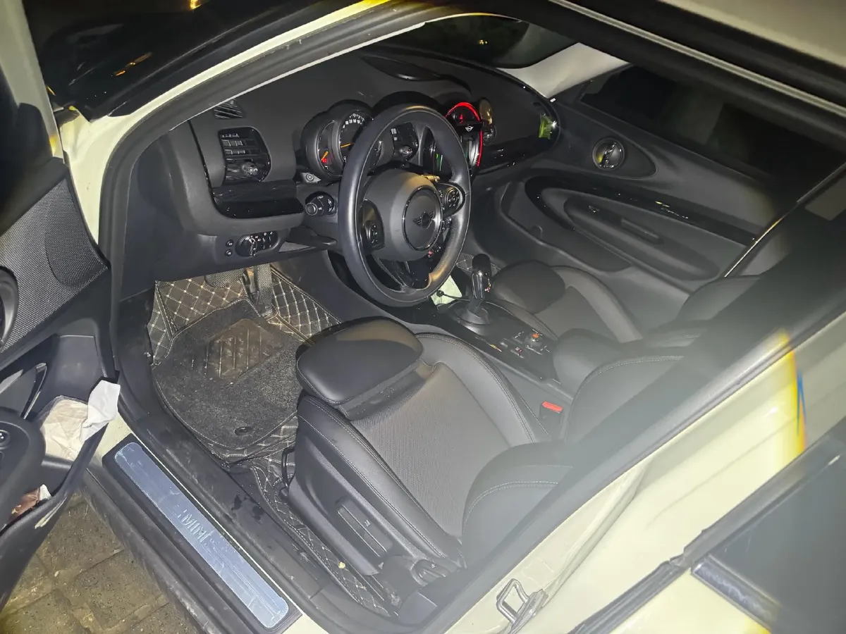 2021 MINI CLUBMAN 1.5T 102HP L3 7DCT,autocango,china used car exporter,china ev exporter,chinese used car exporter,chinese used ev exporter