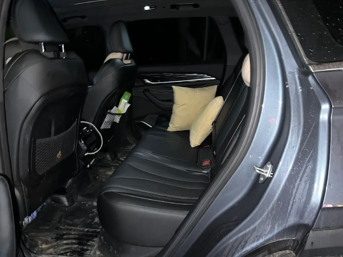 2024 Geely Monjaro 2.0T 218HP L4 7DCT,autocango,china used car exporter,china ev exporter,chinese used car exporter,chinese used ev exporter