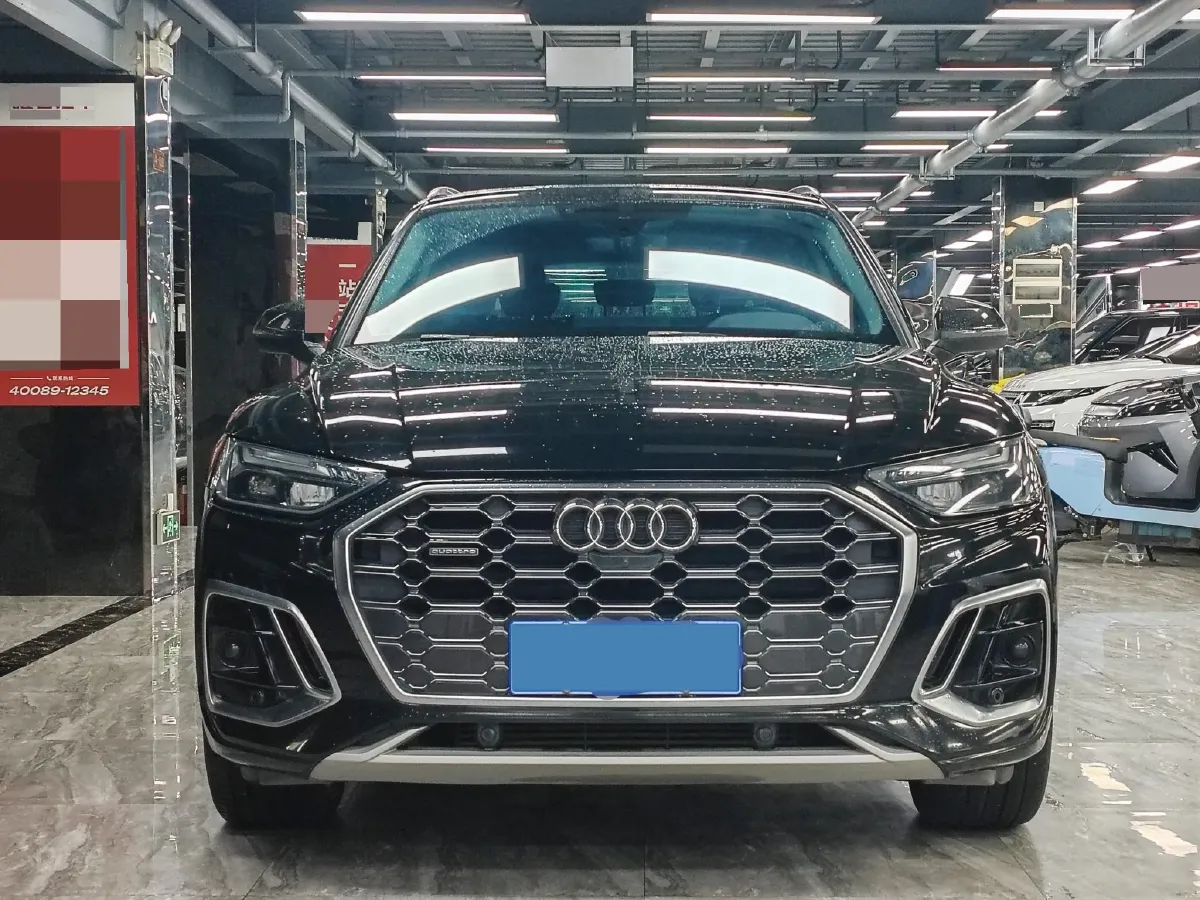 2022 Audi Q5L 2.0T 252HP L4 7DCT,autocango,china used car exporter,china ev exporter,chinese used car exporter,chinese used ev exporter