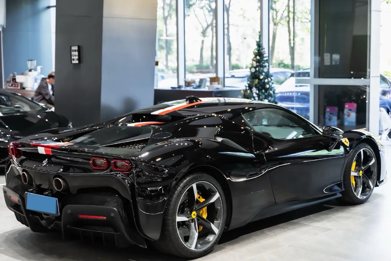 2020 Ferrari SF90 3.9T 781HP V8 8DCT PHEV 7.9KWH,autocango,china used car exporter,china ev exporter,chinese used car exporter,chinese used ev exporter