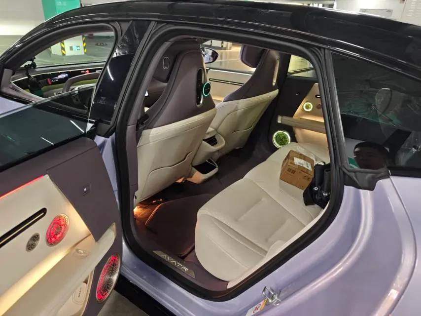 2025 Avatr 06 BEV,autocango,china used car exporter,china ev exporter,chinese used car exporter,chinese used ev exporter