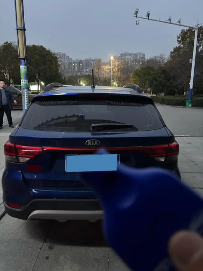 2017 Kia KX Cross 1.4L 100HP L4 6MT,autocango,china used car exporter,china ev exporter,chinese used car exporter,chinese used ev exporter