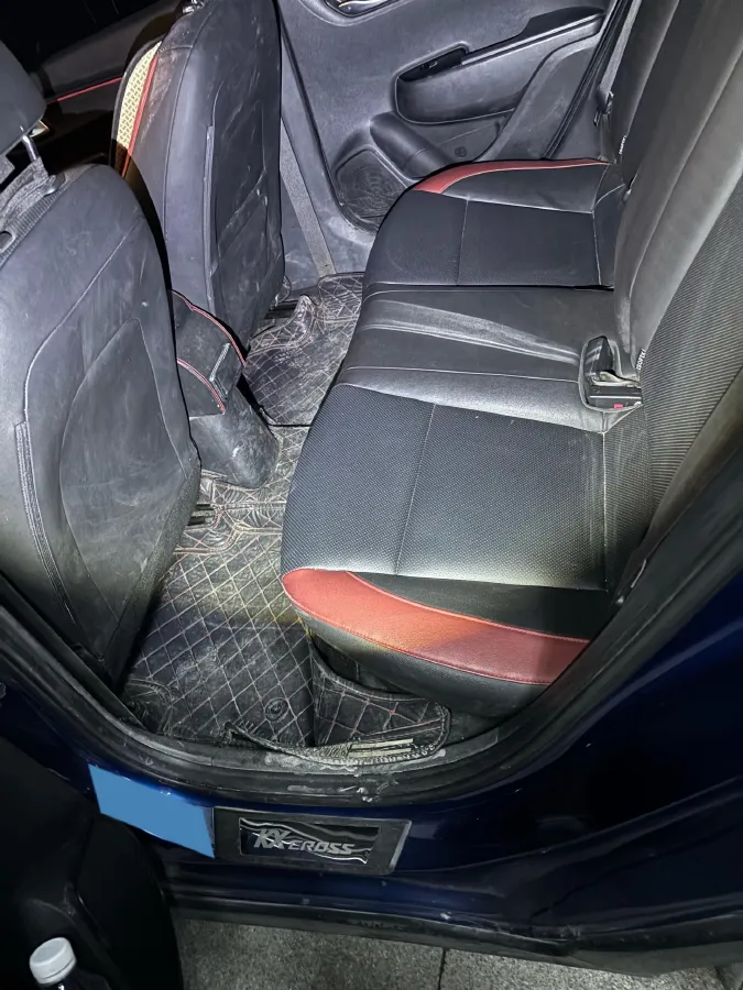 2017 Kia KX Cross 1.4L 100HP L4 6MT,autocango,china used car exporter,china ev exporter,chinese used car exporter,chinese used ev exporter