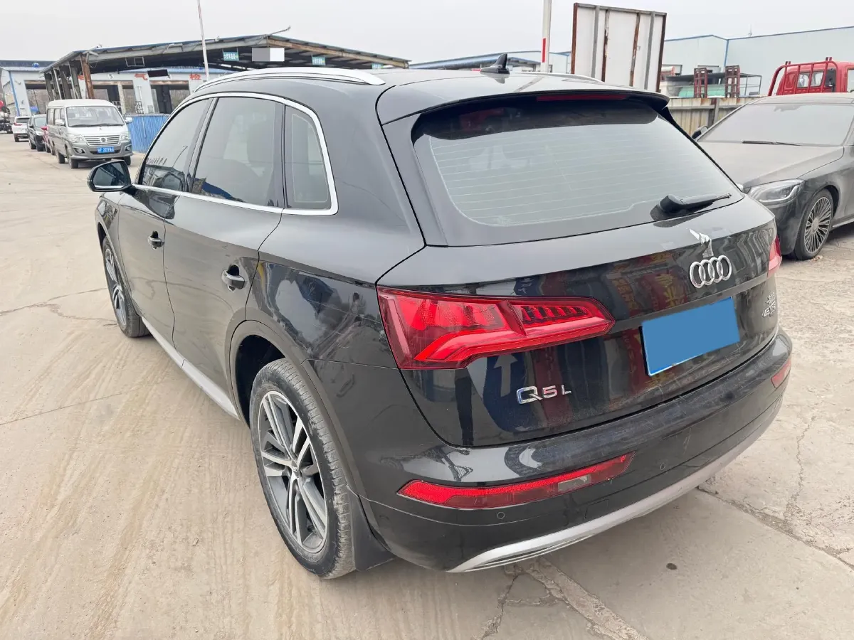 2020 Audi Q5L 2.0T 190HP L4 7DCT,autocango,china used car exporter,china ev exporter,chinese used car exporter,chinese used ev exporter