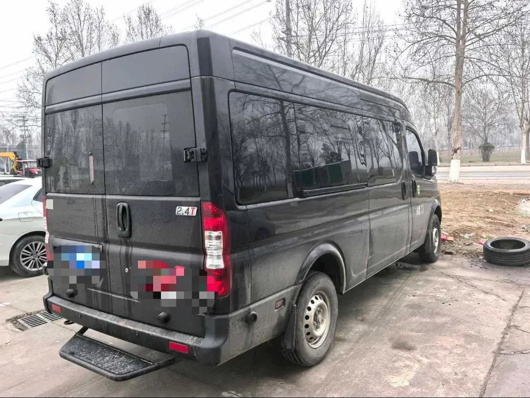 2021 DongFeng DFAC YuFeng 2.4T 140HP L4 6MT,autocango,china used car exporter,china ev exporter,chinese used car exporter,chinese used ev exporter