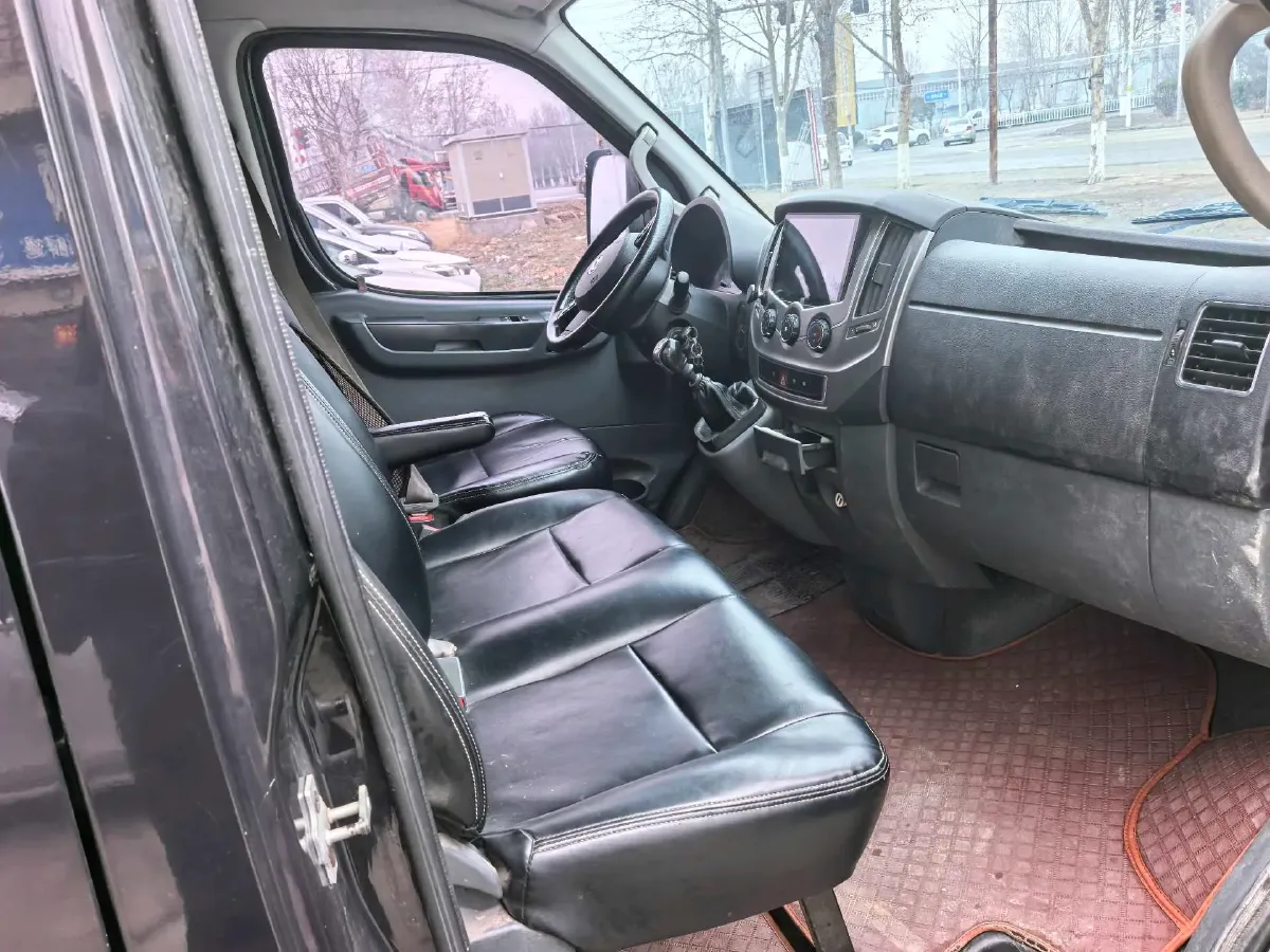 2021 DongFeng DFAC YuFeng 2.4T 140HP L4 6MT,autocango,china used car exporter,china ev exporter,chinese used car exporter,chinese used ev exporter