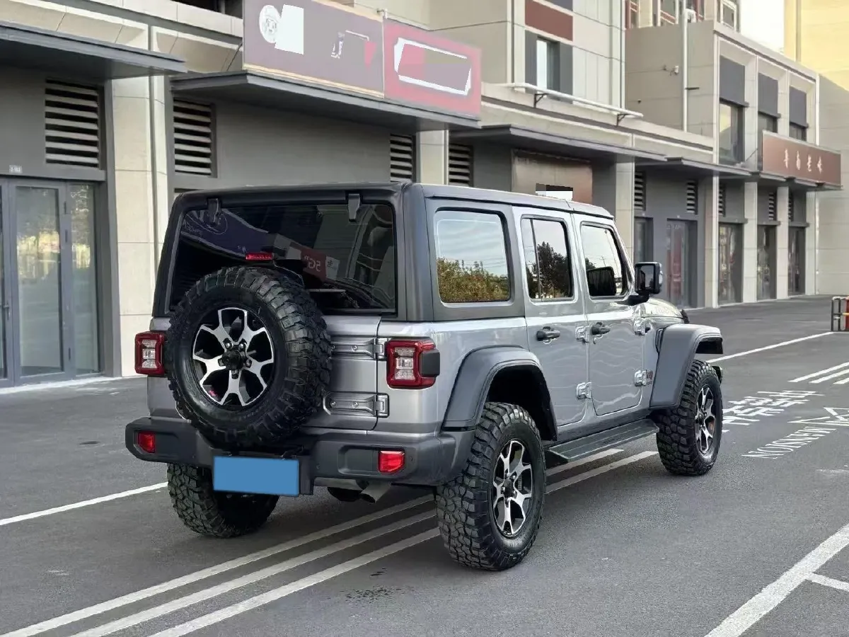 2021 Jeep Wrangler 2.0T 266HP L4 8AT,autocango,china used car exporter,china ev exporter,chinese used car exporter,chinese used ev exporter
