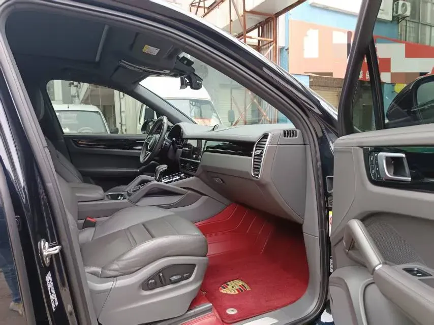 2022 Porsche Cayenne 3.0T 340HP V6 8AT,autocango,china used car exporter,china ev exporter,chinese used car exporter,chinese used ev exporter
