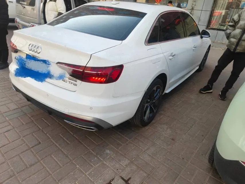 2023 Audi A4L 2.0T 190HP L4 7DCT,autocango,china used car exporter,china ev exporter,chinese used car exporter,chinese used ev exporter