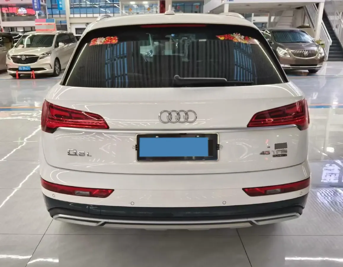 2022 Audi Q5L 2.0T 252HP L4 7DCT,autocango,china used car exporter,china ev exporter,chinese used car exporter,chinese used ev exporter