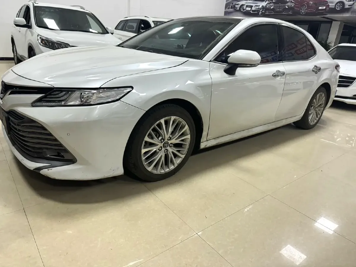 2021 Toyota Camry 2.5L 209HP L4 8AT,autocango,china used car exporter,china ev exporter,chinese used car exporter,chinese used ev exporter