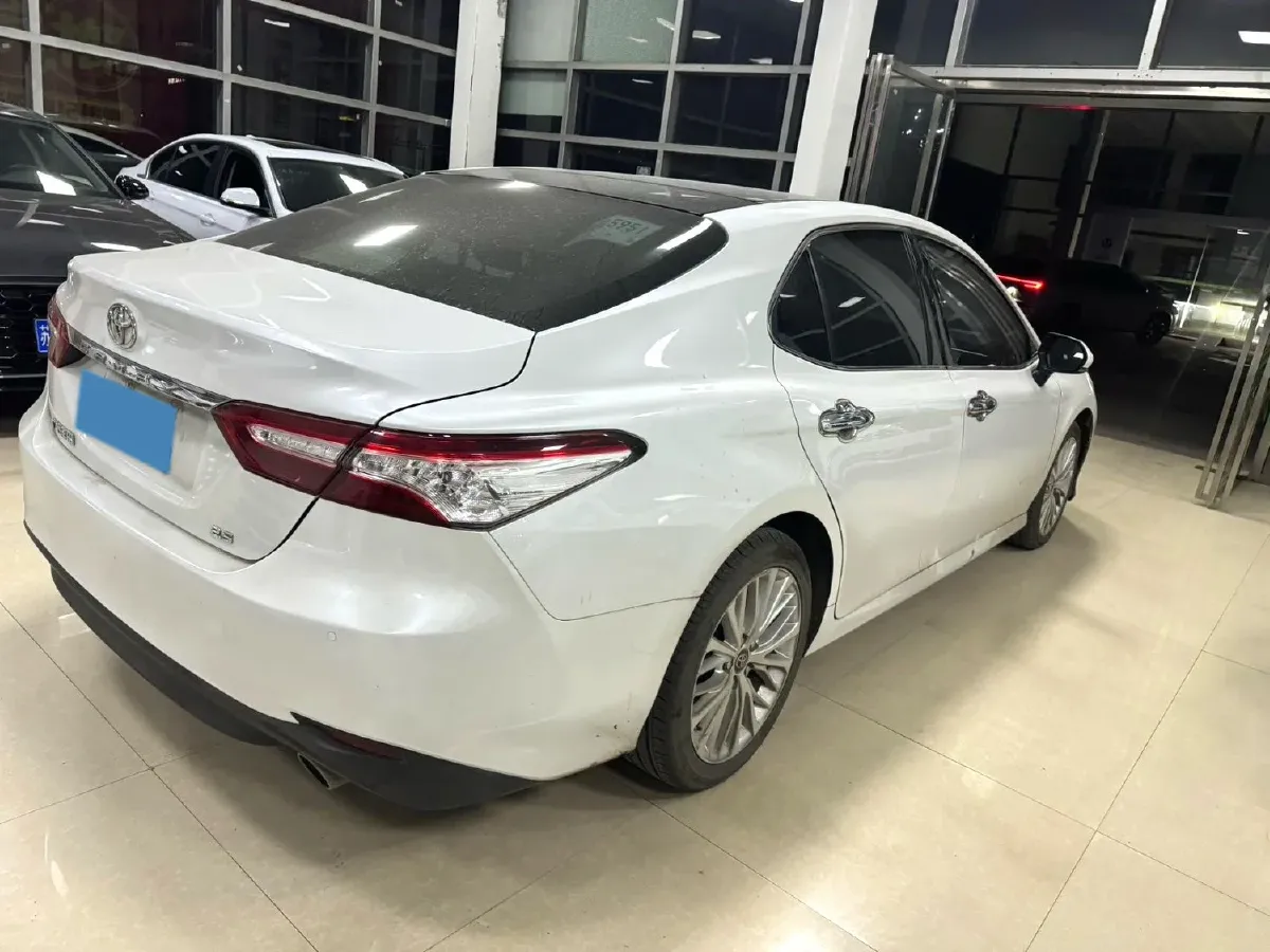 2021 Toyota Camry 2.5L 209HP L4 8AT,autocango,china used car exporter,china ev exporter,chinese used car exporter,chinese used ev exporter