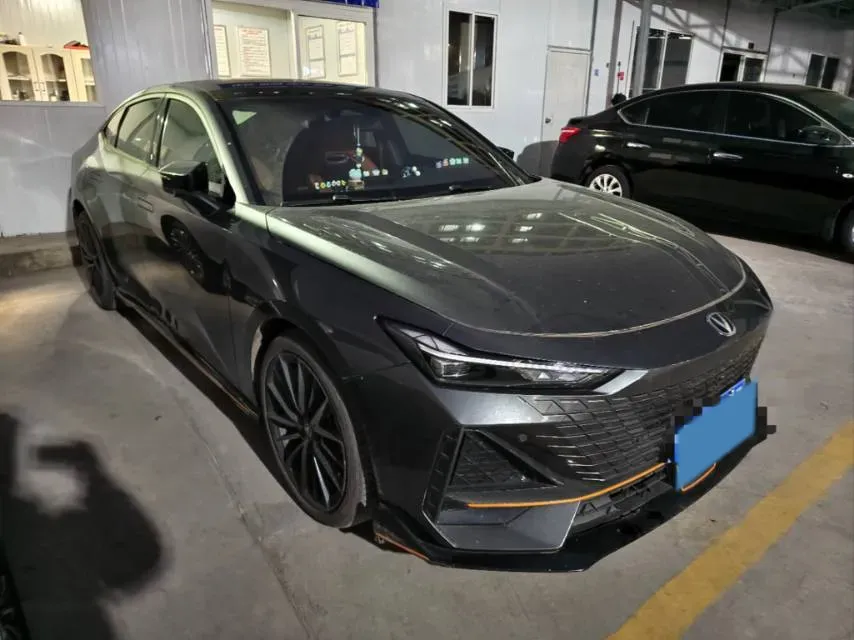 2023 ChangAn UNI-V 1.5T 188HP L4 7DCT,autocango,china used car exporter,china ev exporter,chinese used car exporter,chinese used ev exporter