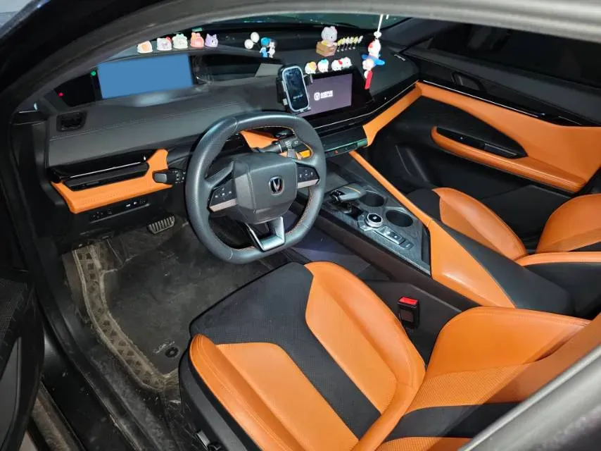 2023 ChangAn UNI-V 1.5T 188HP L4 7DCT,autocango,china used car exporter,china ev exporter,chinese used car exporter,chinese used ev exporter