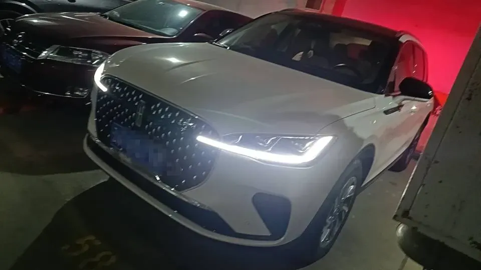 2023 Lincoln Corsair 2.0T 261HP L4 8AT,autocango,china used car exporter,china ev exporter,chinese used car exporter,chinese used ev exporter