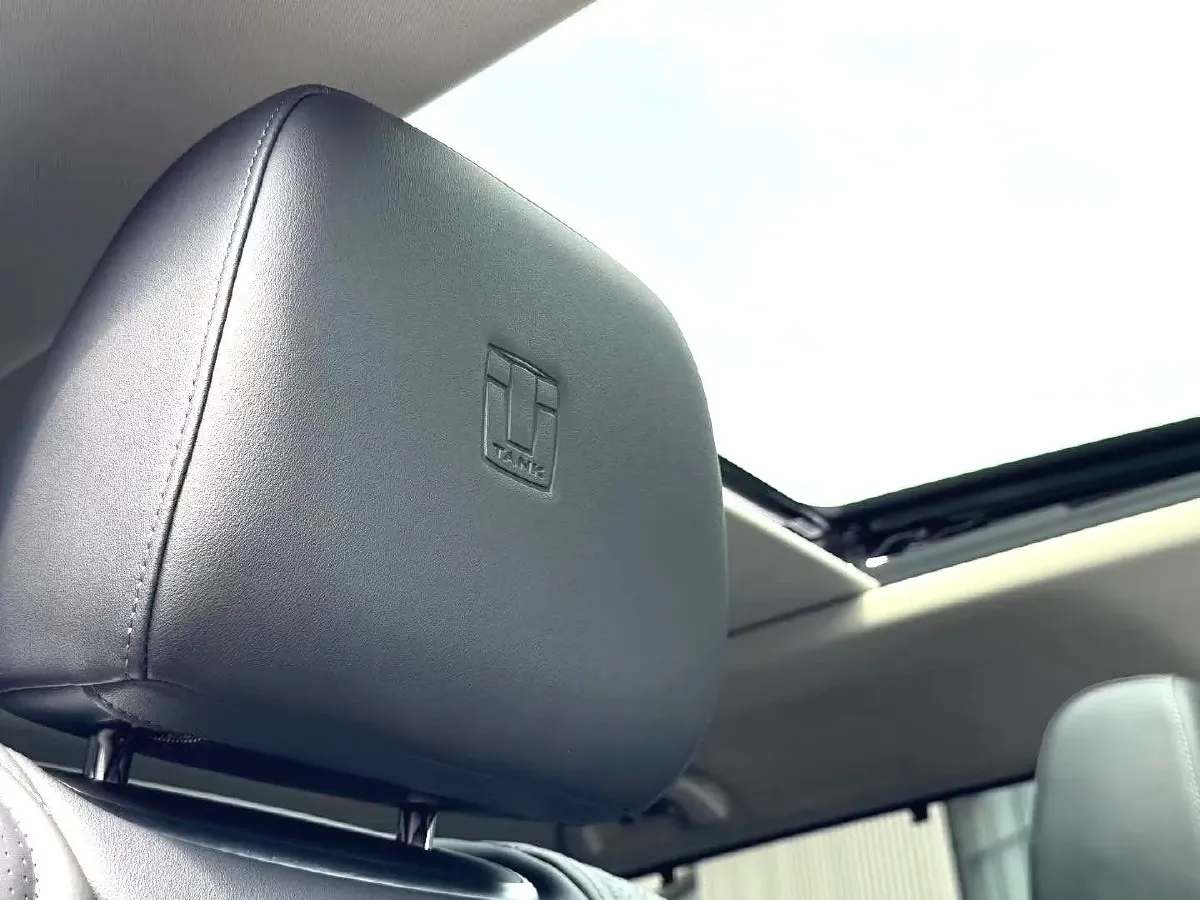 2023 Tank 500 2.0T 252HP L4 9AT PHEV 37.1KWH,autocango,china used car exporter,china ev exporter,chinese used car exporter,chinese used ev exporter