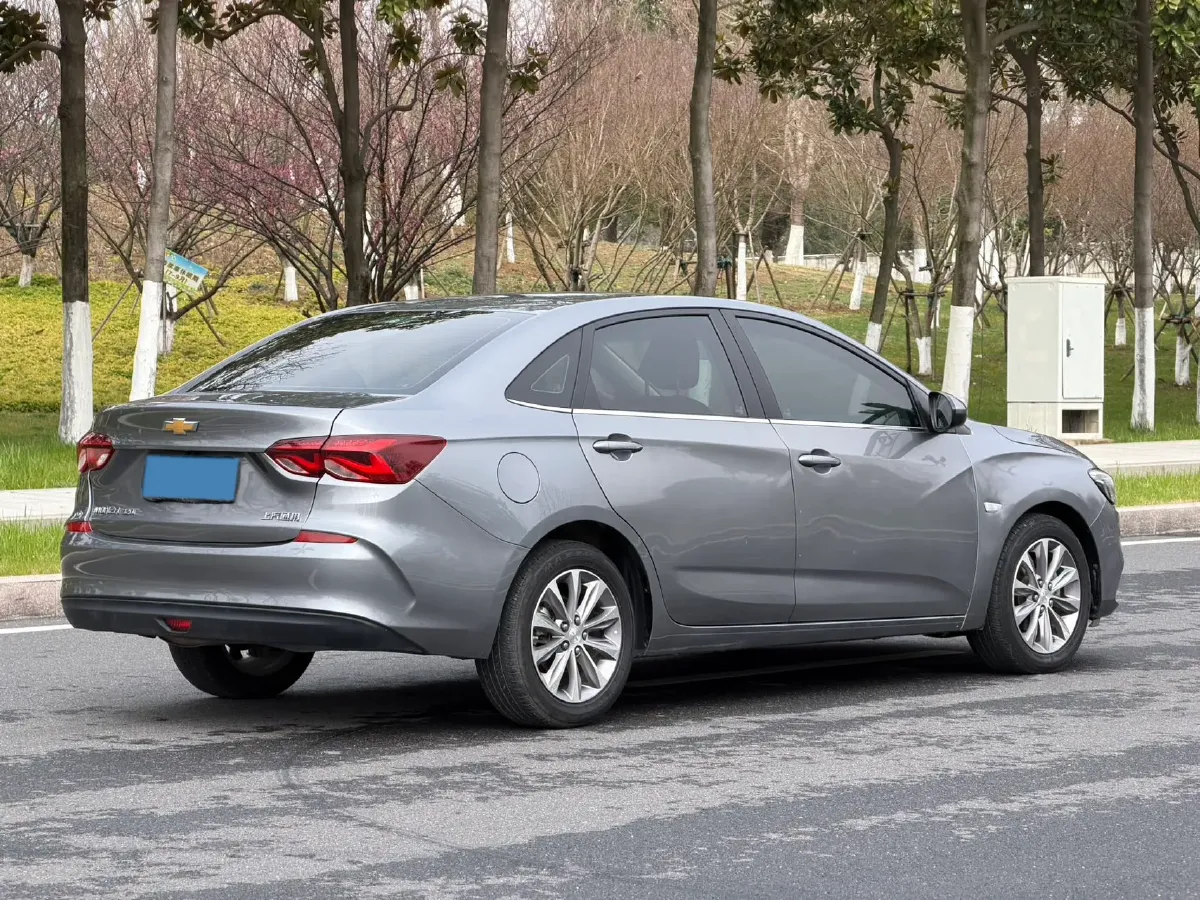 2021 Chevrolet Monza 1.5L 113HP L4 6AT,autocango,china used car exporter,china ev exporter,chinese used car exporter,chinese used ev exporter