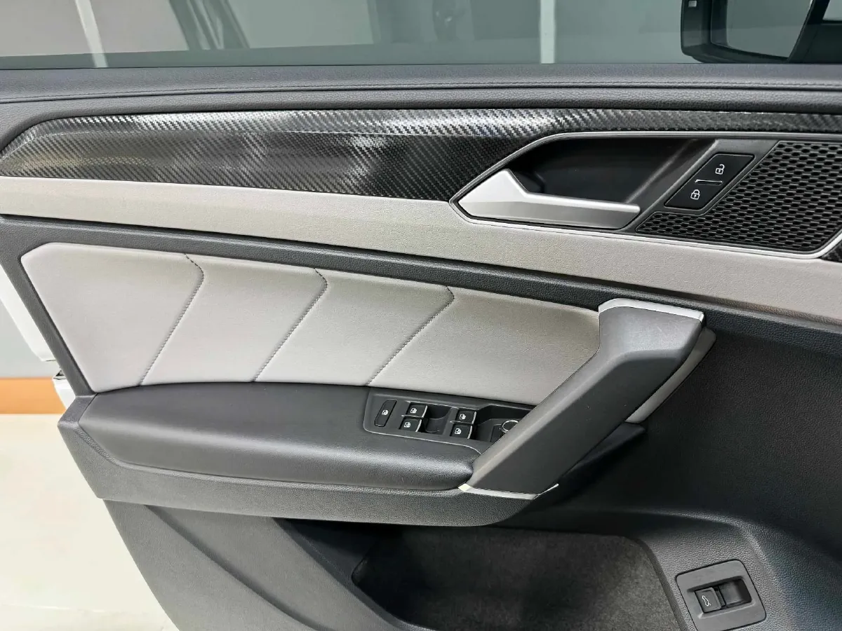 2023 Volkswagen Tayron 1.4T 150HP L4 7DCT,autocango,china used car exporter,china ev exporter,chinese used car exporter,chinese used ev exporter