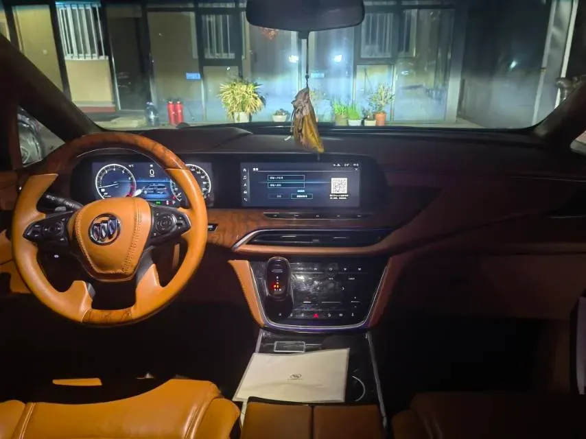 2022 Buick GL8 2.0T 237HP L4 9AT,autocango,china used car exporter,china ev exporter,chinese used car exporter,chinese used ev exporter