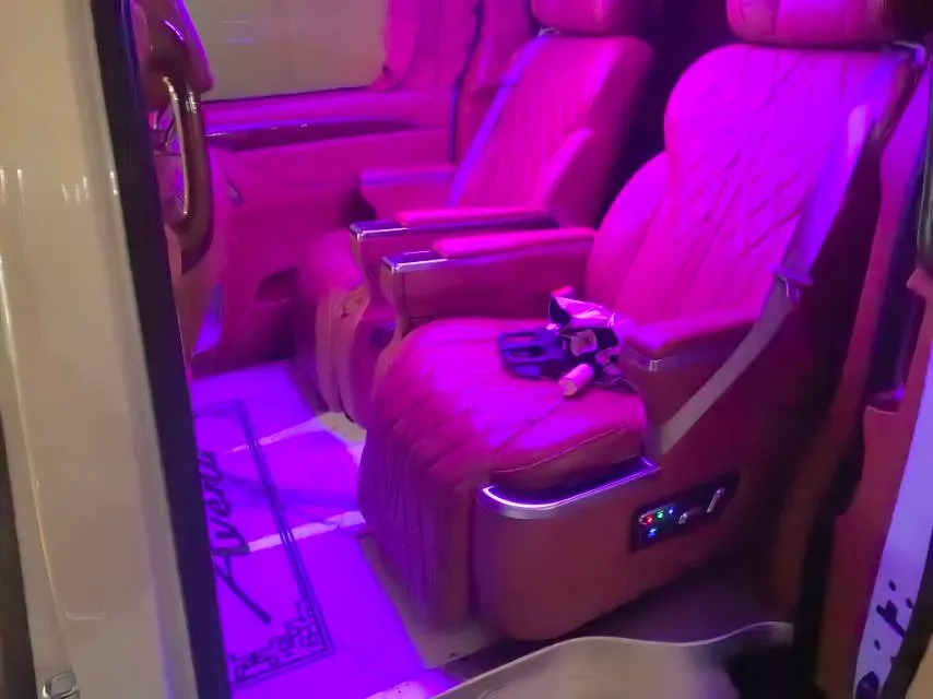 2022 Buick GL8 2.0T 237HP L4 9AT,autocango,china used car exporter,china ev exporter,chinese used car exporter,chinese used ev exporter