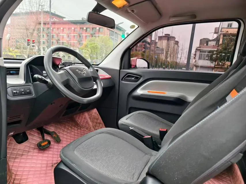 2020 WuLing HongGuang MINI EV BEV 9.3KWH,autocango,china used car exporter,china ev exporter,chinese used car exporter,chinese used ev exporter