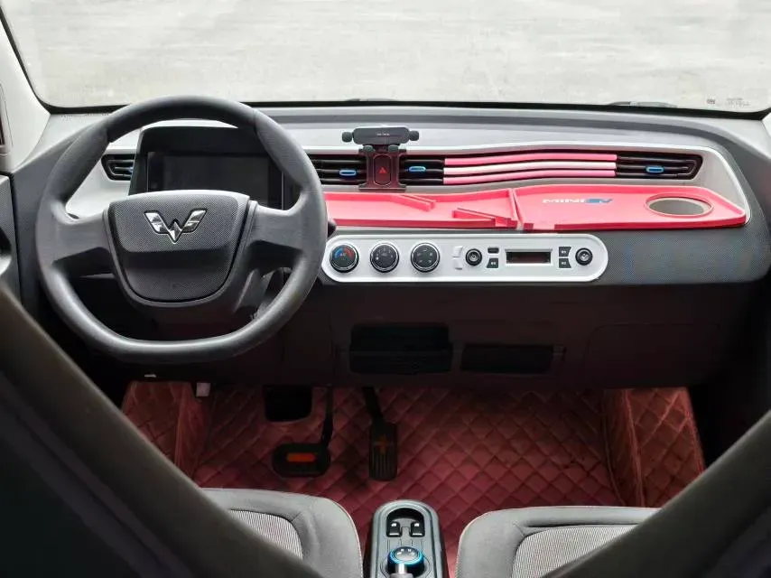 2020 WuLing HongGuang MINI EV BEV 9.3KWH,autocango,china used car exporter,china ev exporter,chinese used car exporter,chinese used ev exporter