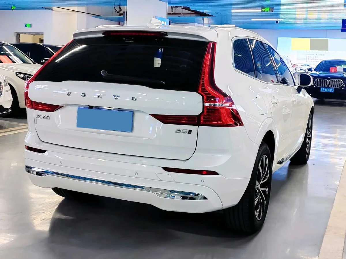 2024 Volvo XC60 2.0T 250HP L4 8AT,autocango,china used car exporter,china ev exporter,chinese used car exporter,chinese used ev exporter