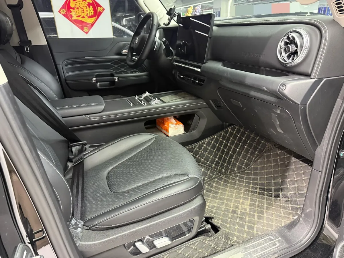 2025 Tank 300 2.0T 227HP L4 9AT,autocango,china used car exporter,china ev exporter,chinese used car exporter,chinese used ev exporter