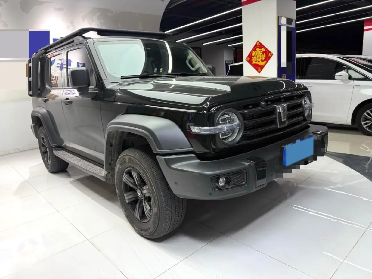 2025 Tank 300 2.0T 227HP L4 9AT,autocango,china used car exporter,china ev exporter,chinese used car exporter,chinese used ev exporter