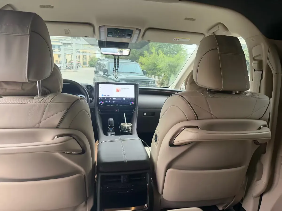 2024 Toyota Vellfire 2.5L 190HP L4 E-CVT Hybrid,autocango,china used car exporter,china ev exporter,chinese used car exporter,chinese used ev exporter