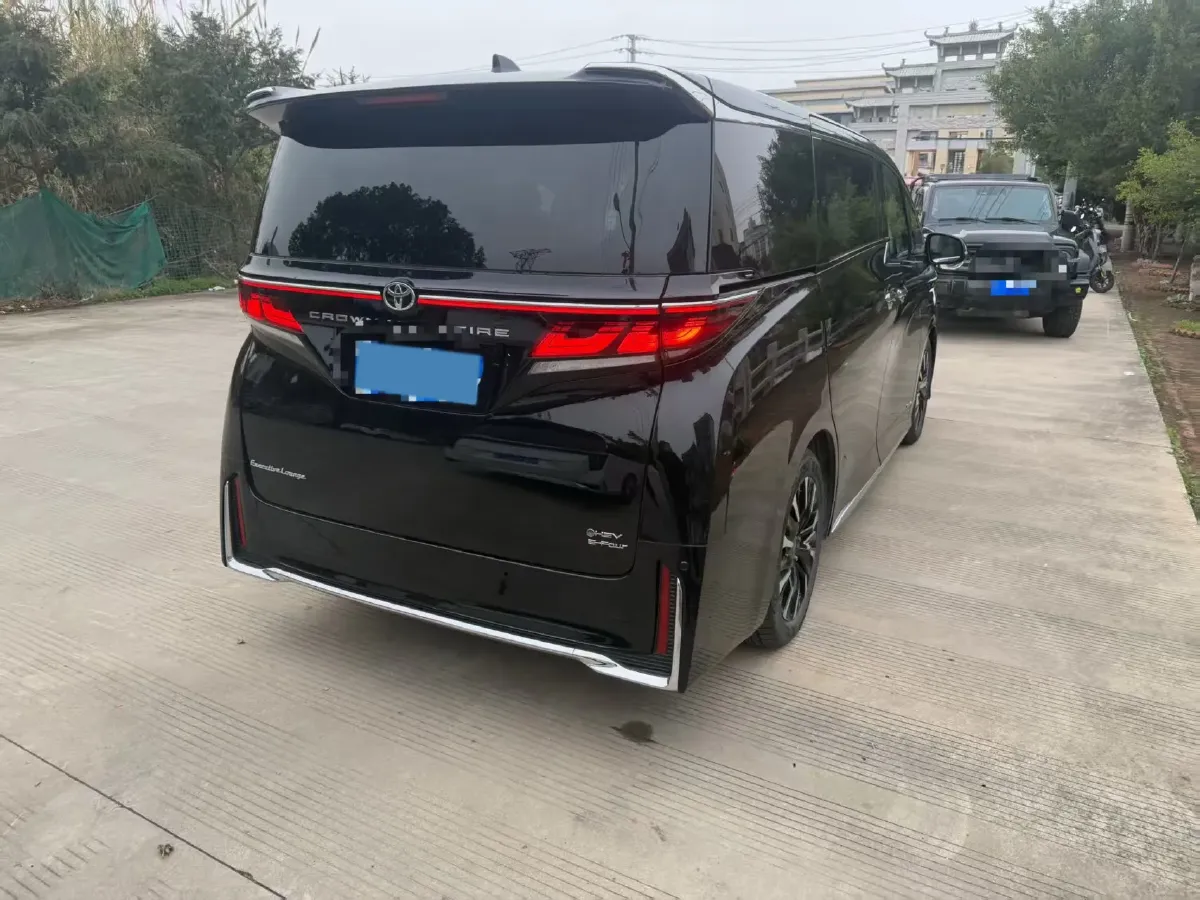 2024 Toyota Vellfire 2.5L 190HP L4 E-CVT Hybrid,autocango,china used car exporter,china ev exporter,chinese used car exporter,chinese used ev exporter