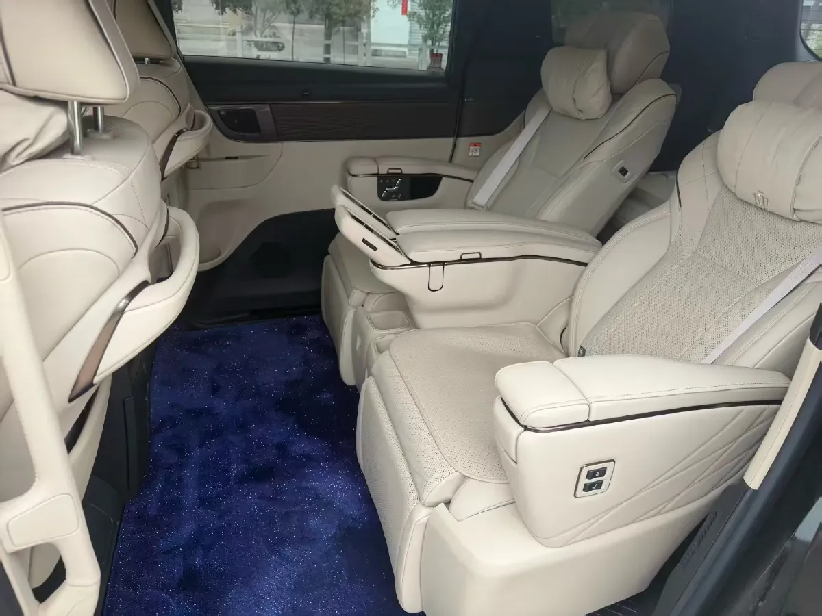 2024 Toyota Vellfire 2.5L 190HP L4 E-CVT Hybrid,autocango,china used car exporter,china ev exporter,chinese used car exporter,chinese used ev exporter