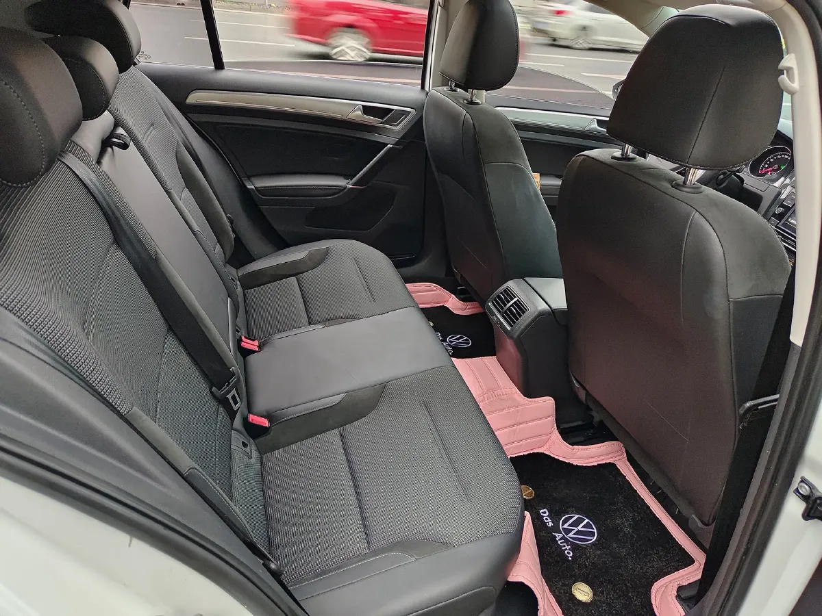 2018 Volkswagen Golf 1.4T 131HP L4 7DCT,autocango,china used car exporter,china ev exporter,chinese used car exporter,chinese used ev exporter