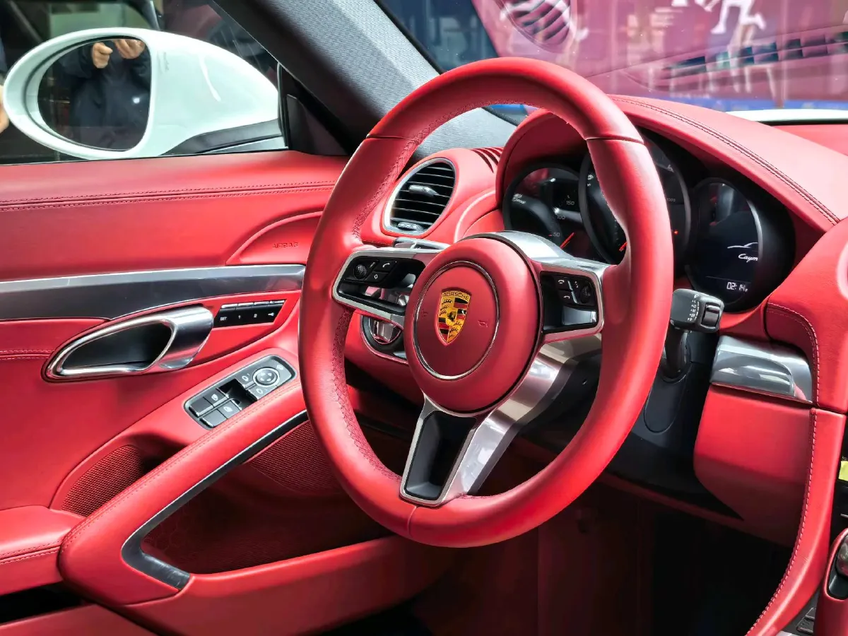 2022 Porsche 718 2.0T 250HP H4 7DCT,autocango,china used car exporter,china ev exporter,chinese used car exporter,chinese used ev exporter