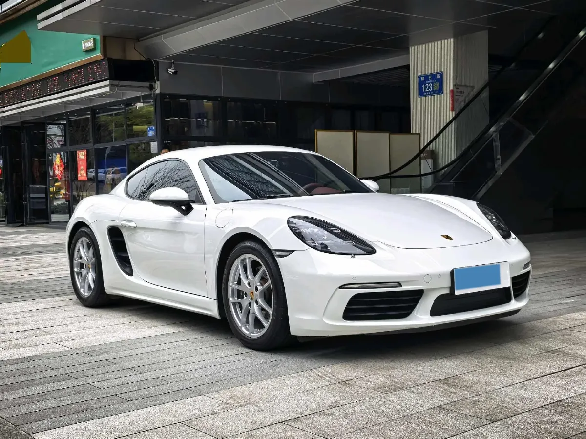 2022 Porsche 718 2.0T 250HP H4 7DCT,autocango,china used car exporter,china ev exporter,chinese used car exporter,chinese used ev exporter