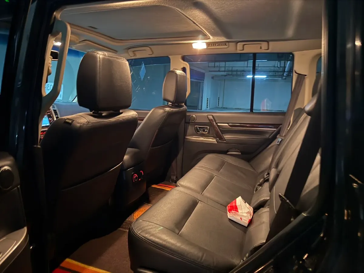 2017 Honda Jade 1.8L 141HP L4 5AT,autocango,china used car exporter,china ev exporter,chinese used car exporter,chinese used ev exporter